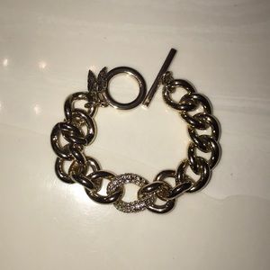 2/25💗VICTORIAS SECRET BRACLET